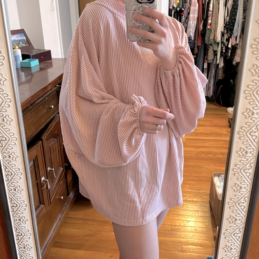 Long sleeve pink textured rib pattern long balloon sleeve shirt